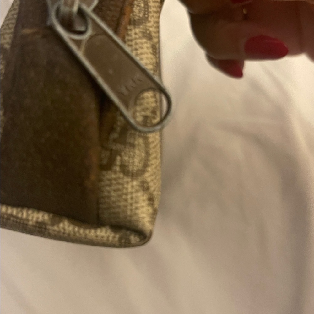 Gucci Beige and Brown GG Canvas Cosmetic Case - Picture 11 of 11